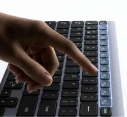 UGREEN 75163 Bluetooth 5.4+2.4G, Rechargeable, 99-Key Compact Portable Slim Silent Wireless Keyboard